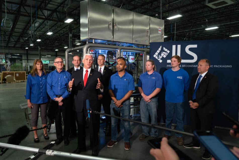 Robotic packaging manufacturer JLS Automation received some distinguished visitors in 2019, with a major event to promote the USMCA.
